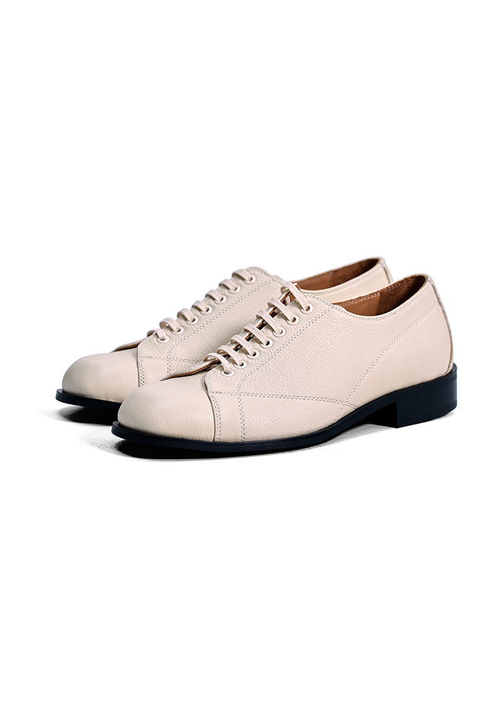 Vintage bowling shoes