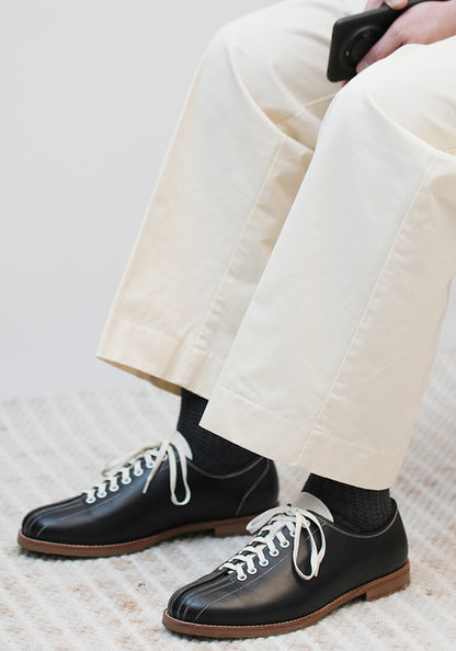 Vintage bowling shoes