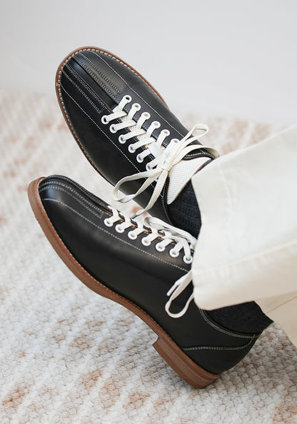 Vintage bowling shoes