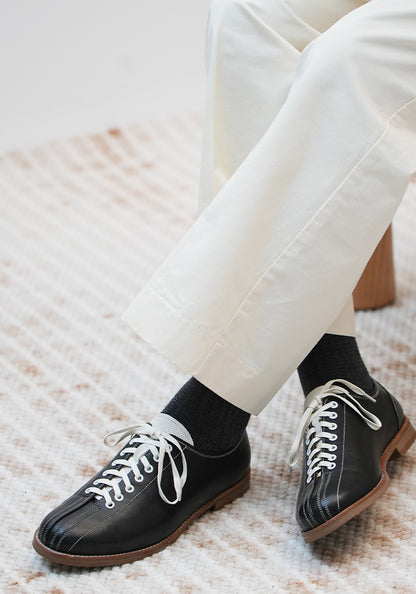 Vintage bowling shoes