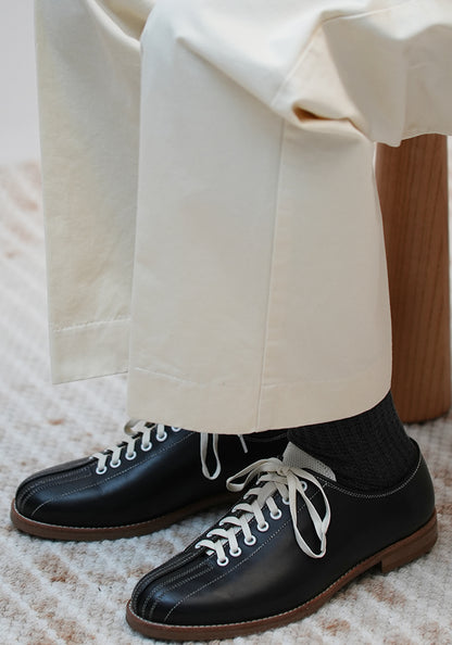 Vintage bowling shoes