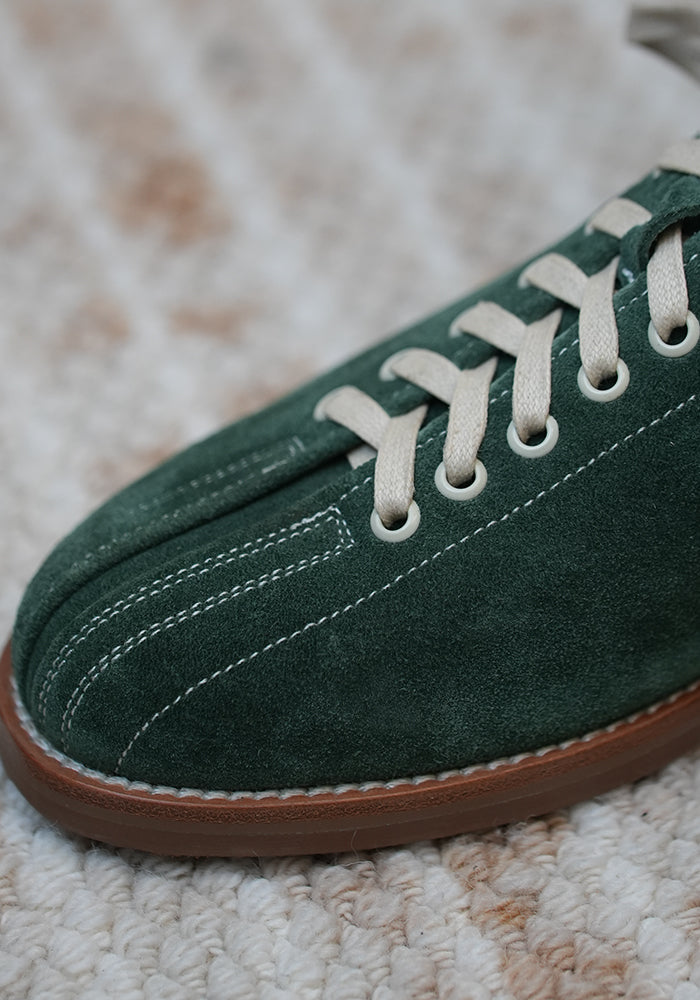 Vintage bowling shoes