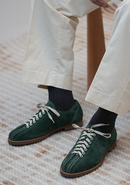 Vintage bowling shoes