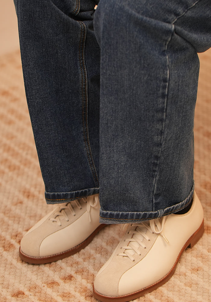 Vintage bowling shoes