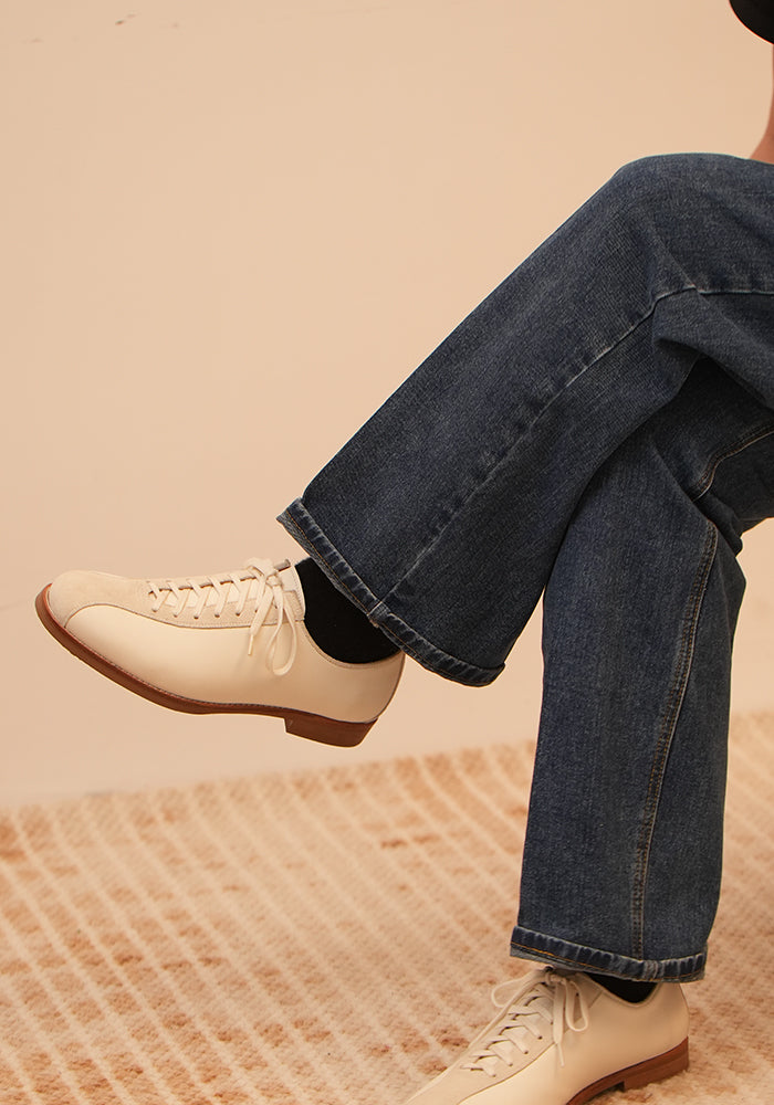 Vintage bowling shoes