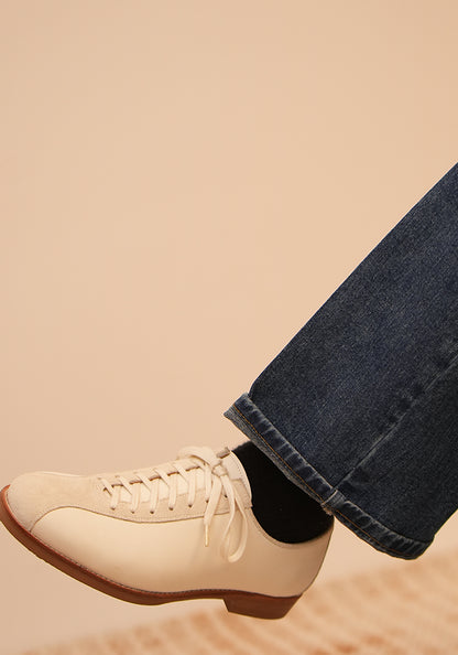 Vintage bowling shoes