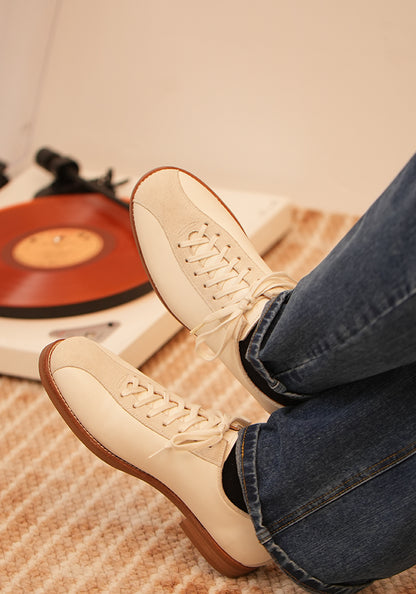 Vintage bowling shoes